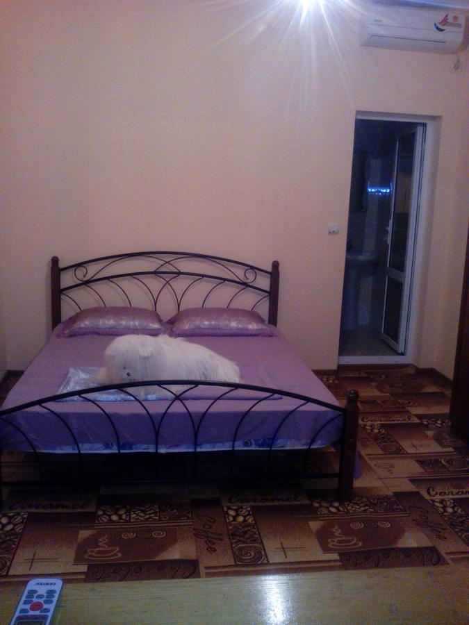 Guesthouse U Moti New Athos Екстер'єр фото