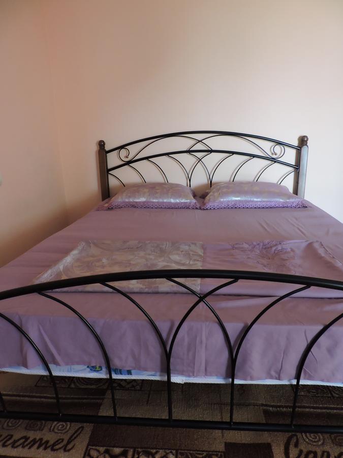 Guesthouse U Moti New Athos Екстер'єр фото