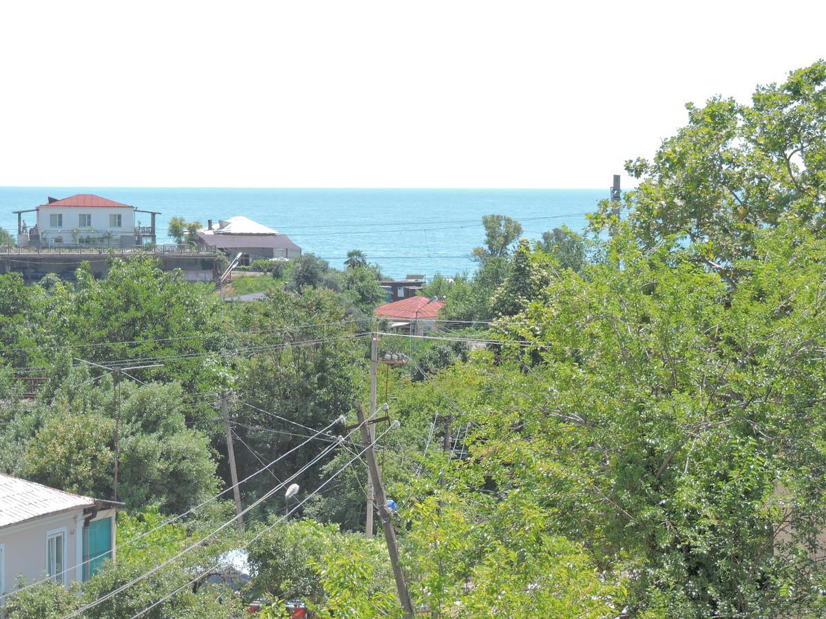 Guesthouse U Moti New Athos Екстер'єр фото