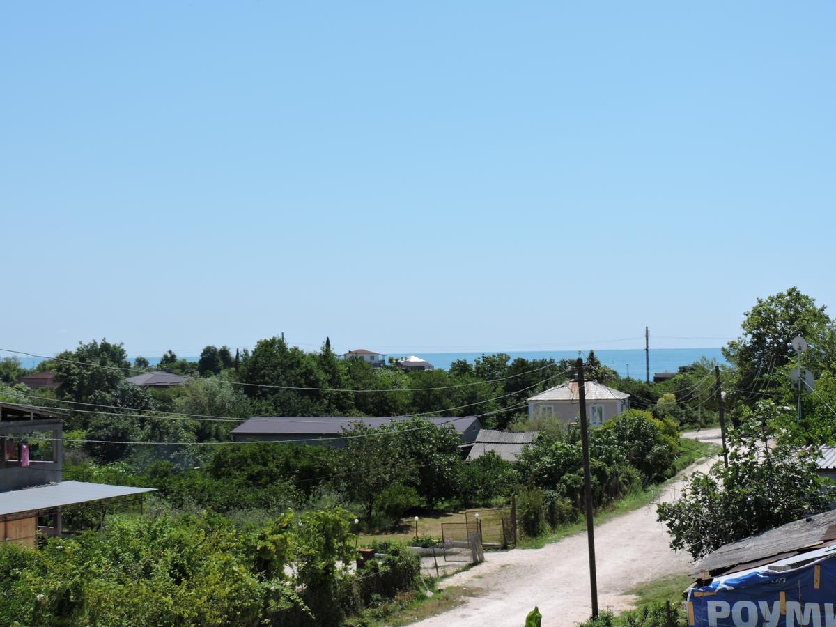 Guesthouse U Moti New Athos Екстер'єр фото