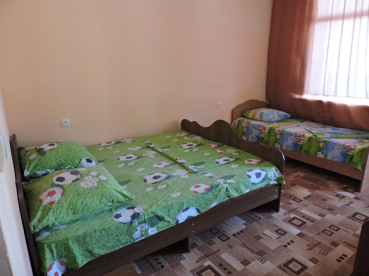 Guesthouse U Moti New Athos Екстер'єр фото