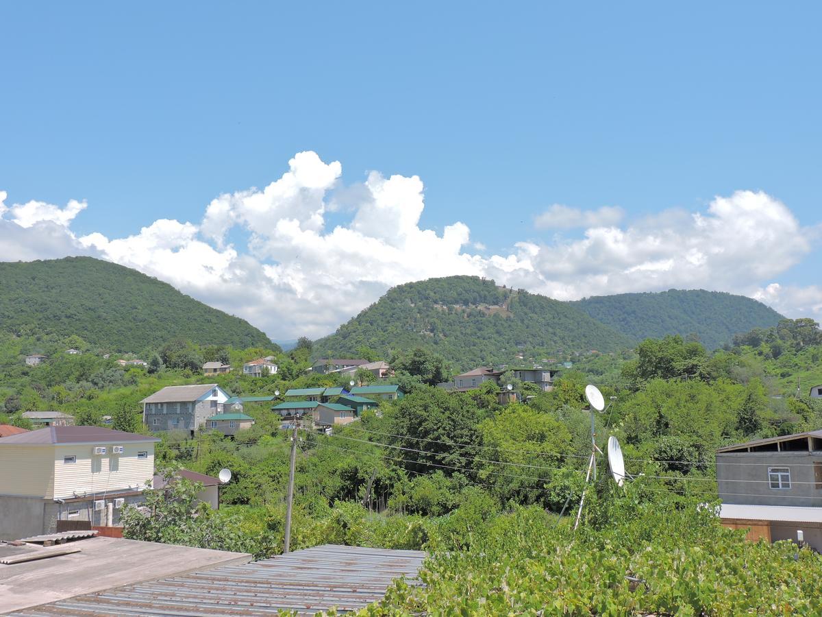 Guesthouse U Moti New Athos Екстер'єр фото